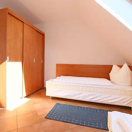 Ferienwohnung 03 Am Selliner See Appartement *